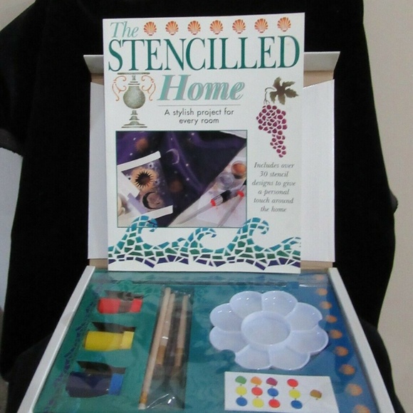 New Never Used Stencil Home Kit Over 30 Stencils - Picture 4 of 9